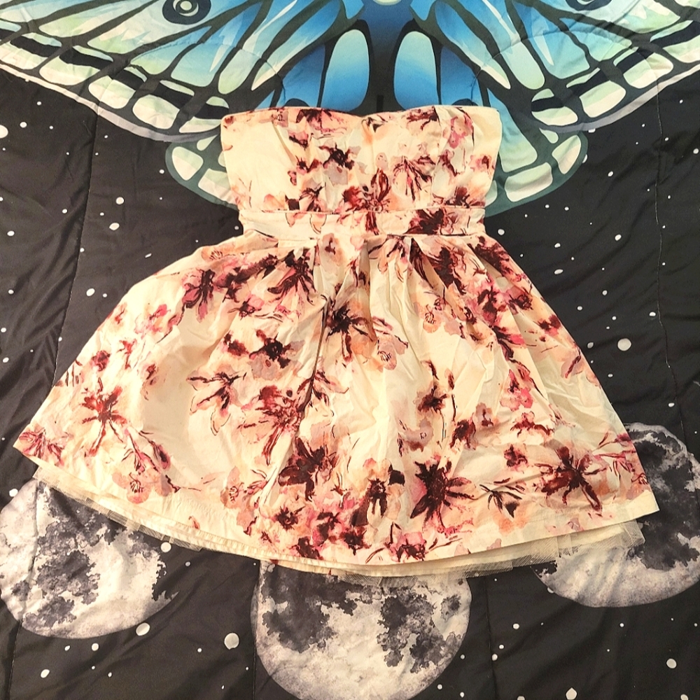 Pink Floral Poufy Prom/Homecoming Dress